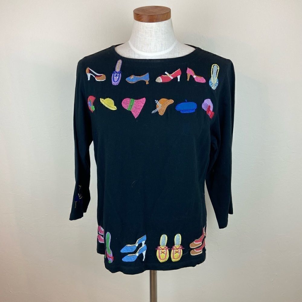 Michael Simon Lite Vintage 90’s Embroidered Shoe Long Sleeve Top